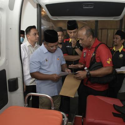 ambulan6_thumb Penyerahan Ambulan Yayasan Al Baghdadi - Ustaz Hakim Official